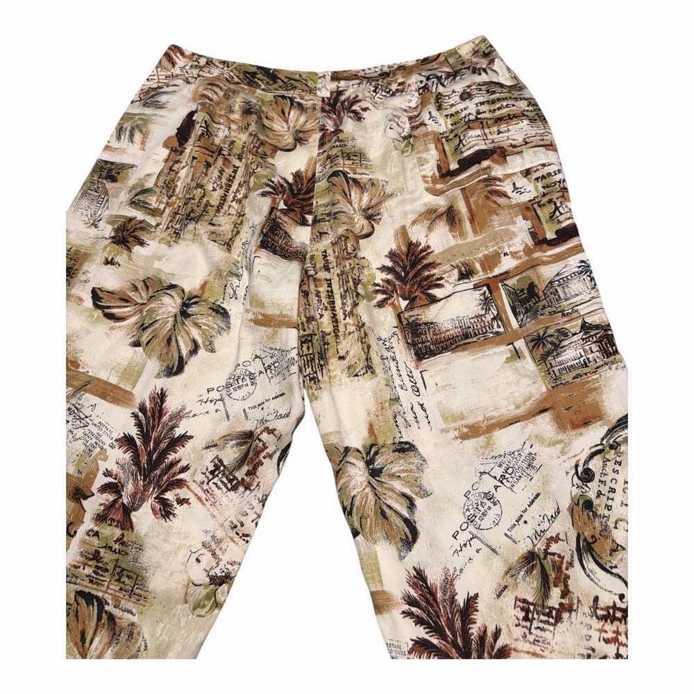 Chicos Travel Print Tropical Cropped Pants Size 3 High Rise XL Safari Resort - Picture 10 of 10
